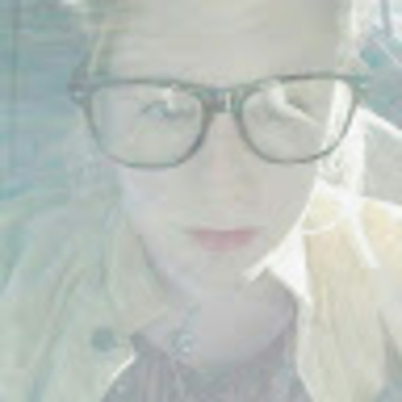 Meet your Posher, Rachel - Picture 1 of 1